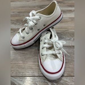 Converse Youth Size 1 White Chucks